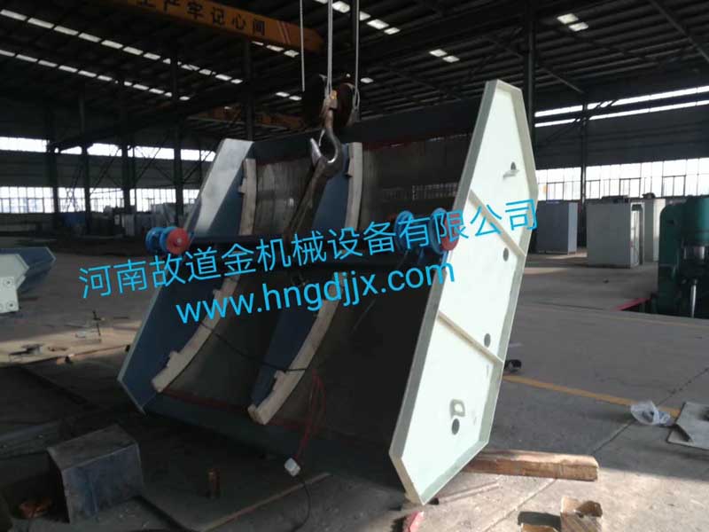 故道金公司**可翻轉振動(dòng)弧形篩在山西某洗煤廠(chǎng)作業(yè)